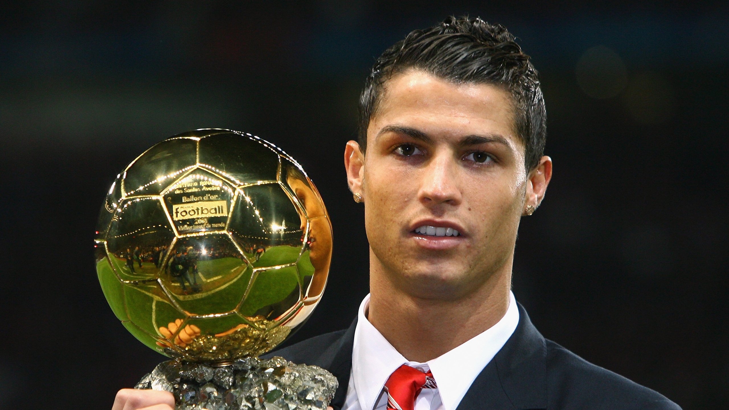 赛道上的双重奇迹，迈凯伦绝杀红牛，周冠宇点燃赛场